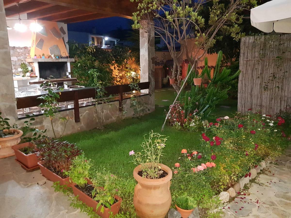 Casa Vacanze Rose E Fiori Sardegna San Vito  Ngoại thất bức ảnh